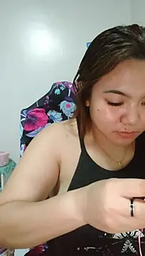 Sexy_Sweetiee Adlı Modelin Canlı XXX Sohbeti