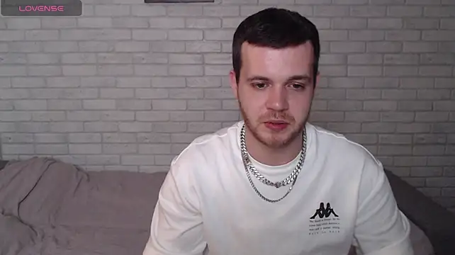 Alexxx_horny 现场XXX聊天
