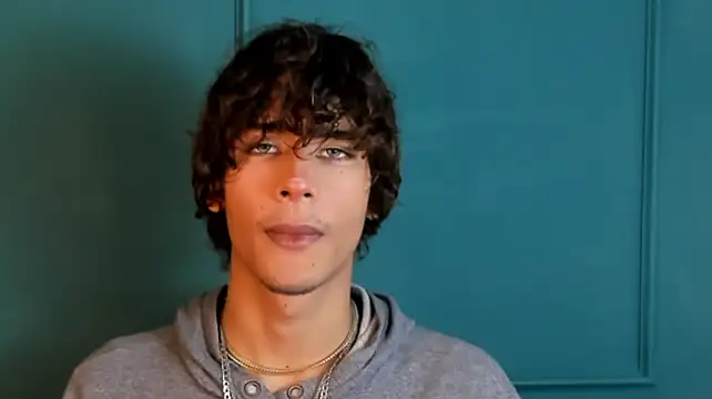 XXX chat uživo modela derek_blake
