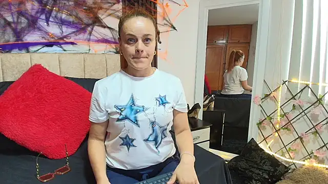 cristalwalker__'s Live XXX Chat