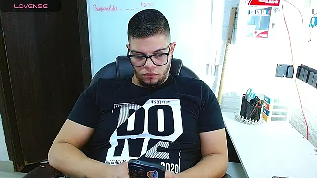 دردشة Realjoel01 الجنسية المباشرة