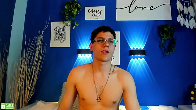 luca_white Live XXX-chat