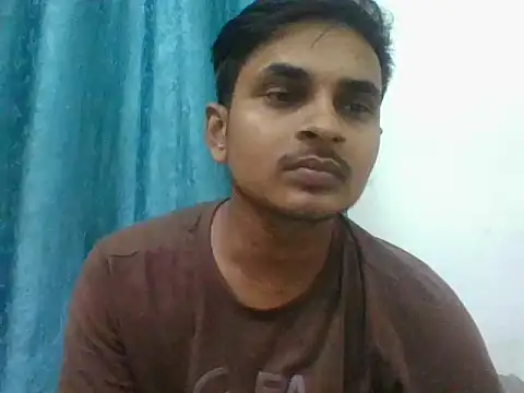 Sumit_LkO Chat XXX in diretta