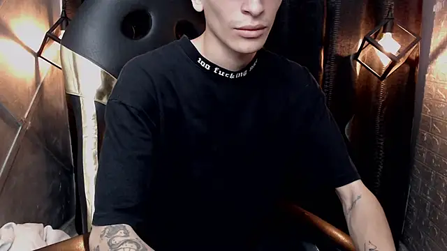 DAMIAN_22 Live XXX-chat
