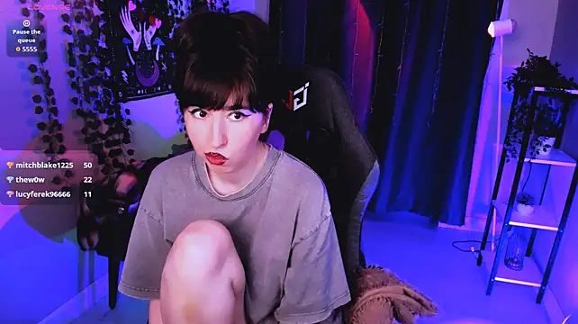 Chat XXX en directo de Lily_xBabe