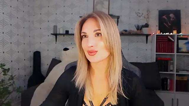 MillaXQueen Live XXX-chat