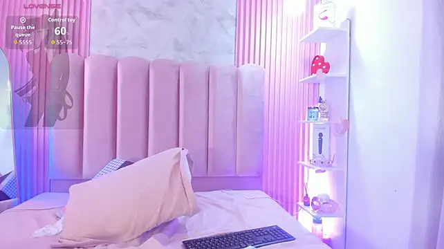 LunaRose18's Live XXX Chat
