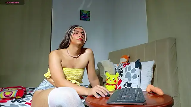 Chat +18 de alliison_foxx ao vivo
