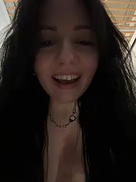 Bad_Girl_Elly élő XXX-chatje