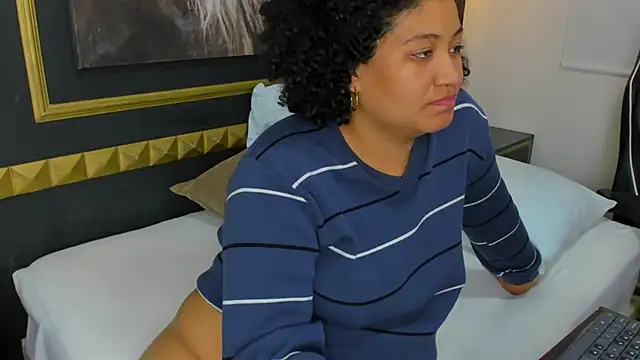 Chat XXX en directo de laurel_swan