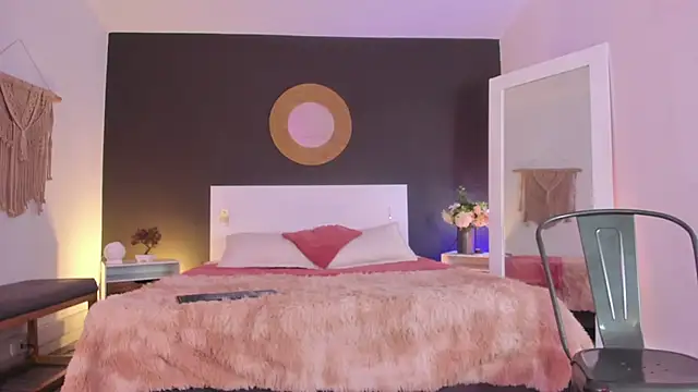 VioletPaket Chat XXX in diretta