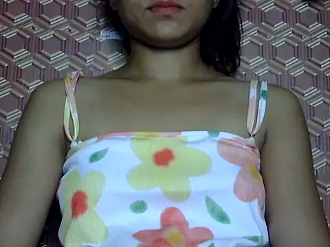 Rachna_T Chat XXX in diretta