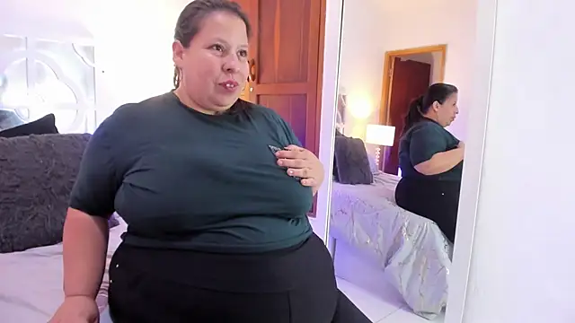 AriellePerla 现场XXX聊天
