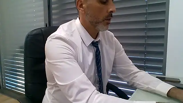 66MA69: απευθείας συνομιλία ΧΧΧ