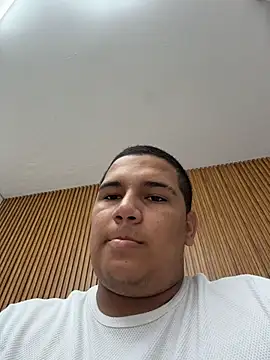 XXX chat uživo modela Patricio_02