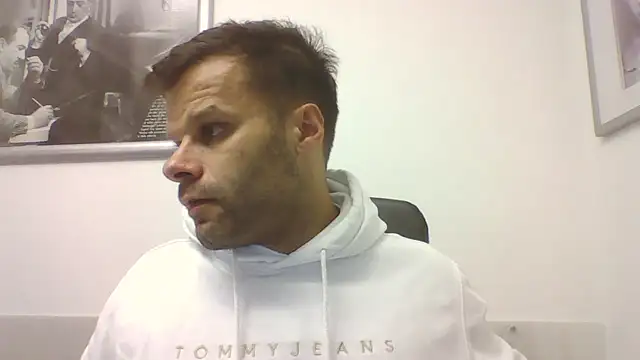 Chat +18 de FROCETTO93 ao vivo