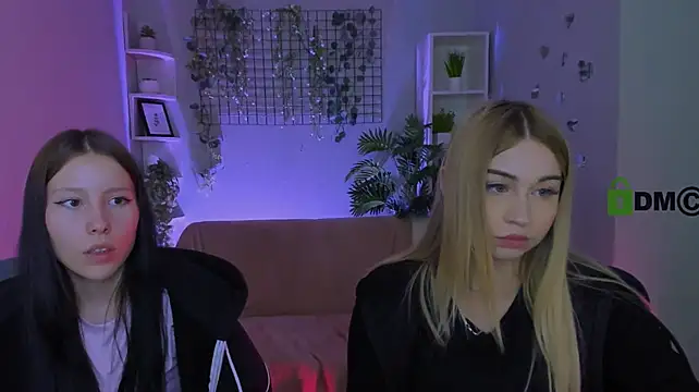 noelle_woww: απευθείας συνομιλία ΧΧΧ