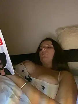 mewKate Chat XXX live