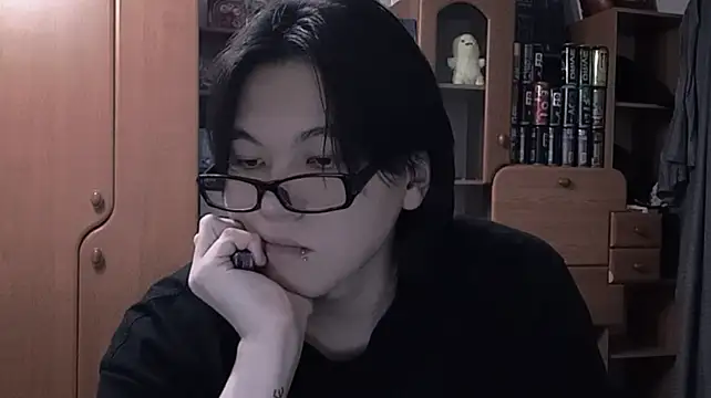 Guru_Master live XXX chat