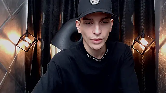 DAMIAN_22 élő XXX-chatje