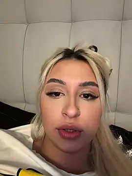 Kylie_One Chat XXX live