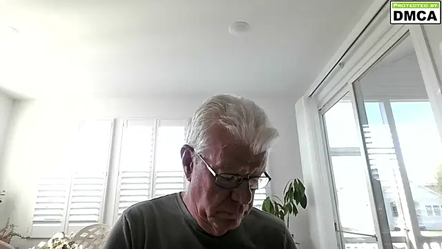NeoOnSC Adlı Modelin Canlı XXX Sohbeti