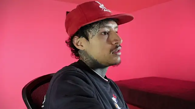 Chat XXX Live trieone
