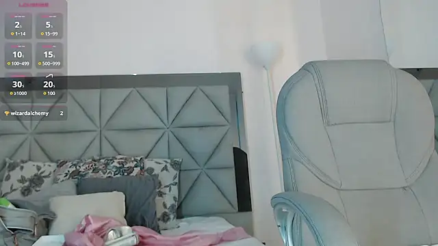 isabela_hills: απευθείας συνομιλία ΧΧΧ