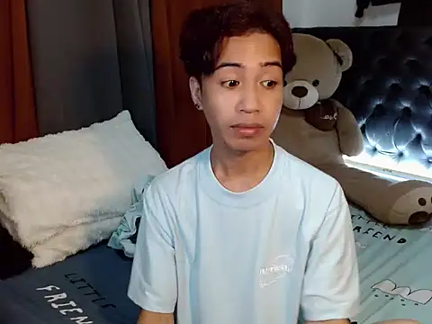 Skye_23's Live XXX Chat