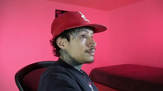 Chat XXX Live trieone