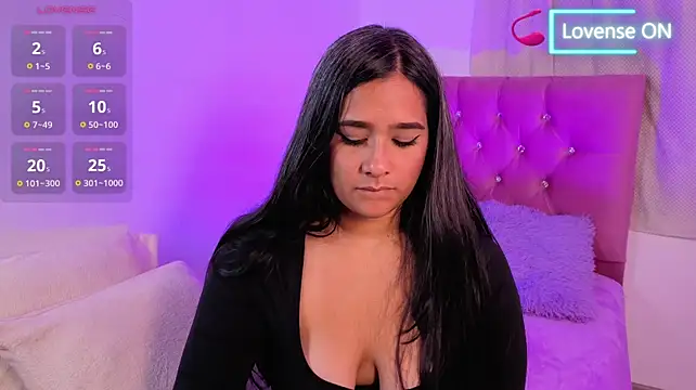 دردشة Maeena الجنسية المباشرة