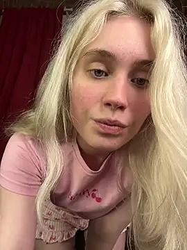 LovelyMiu élő XXX-chatje