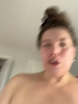 violetaurora95 XXX чат на живо