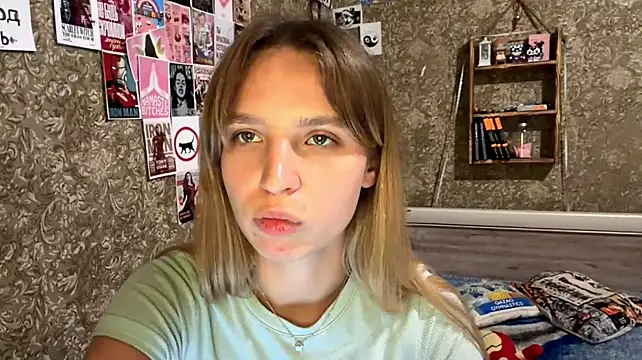 LilliaEhmen Chat XXX live