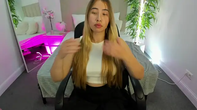 Živý XXX chat Elaria_