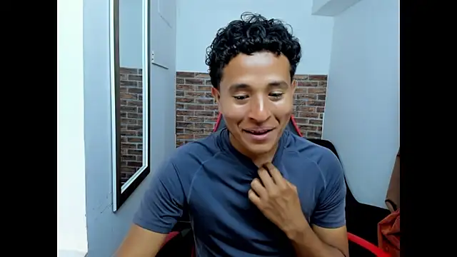 WIZARD-ALESSANDRO Live XXX Chat