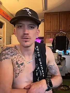 Twist_N_Tease Show in webcam