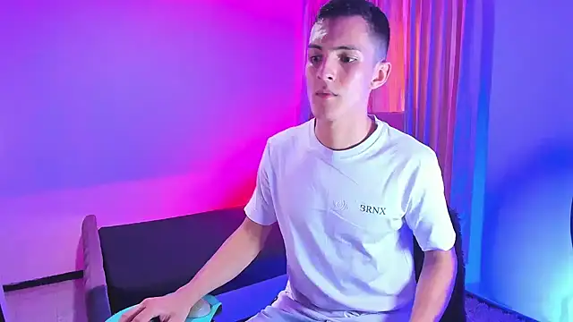 Matiius18 Show in webcam