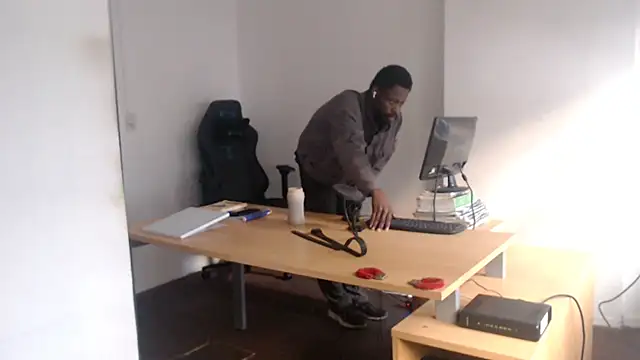 צ'אט XXX בשידור חי של Mastertopdome