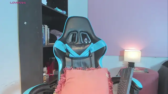 _maria_foxx_'s Live XXX Chat