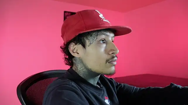 trieone Live XXX-Chat