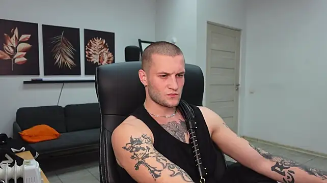 Igor_Wilde live XXX chat
