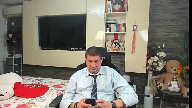 SpartacusDaddy48 Chat XXX in diretta
