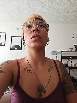 Czat XXX na żywo – MiaMorgan_