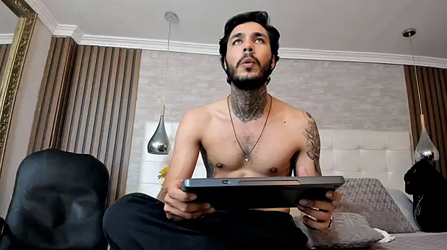 JacksonGreenn Chat XXX live