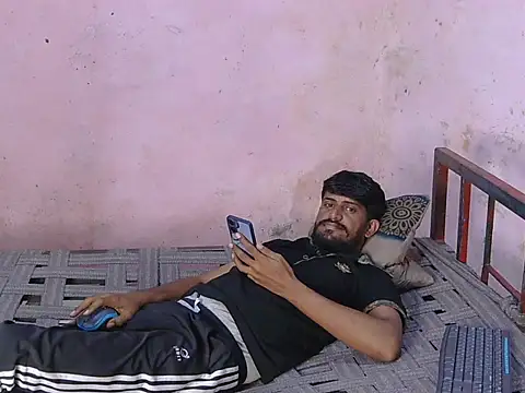 Yuvi_hot Live XXX Chat