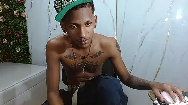 ManSant Chat XXX live