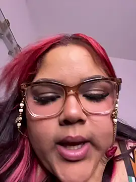 RoxxyRed_ – Live XXX-chat