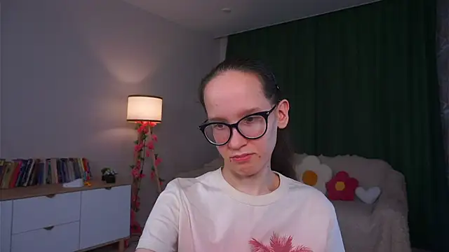 XXX chat uživo modela BettyBrowni