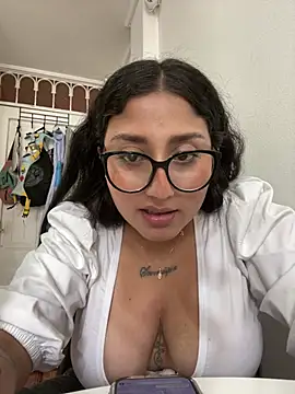 Chat XXX en directo de croftsmila